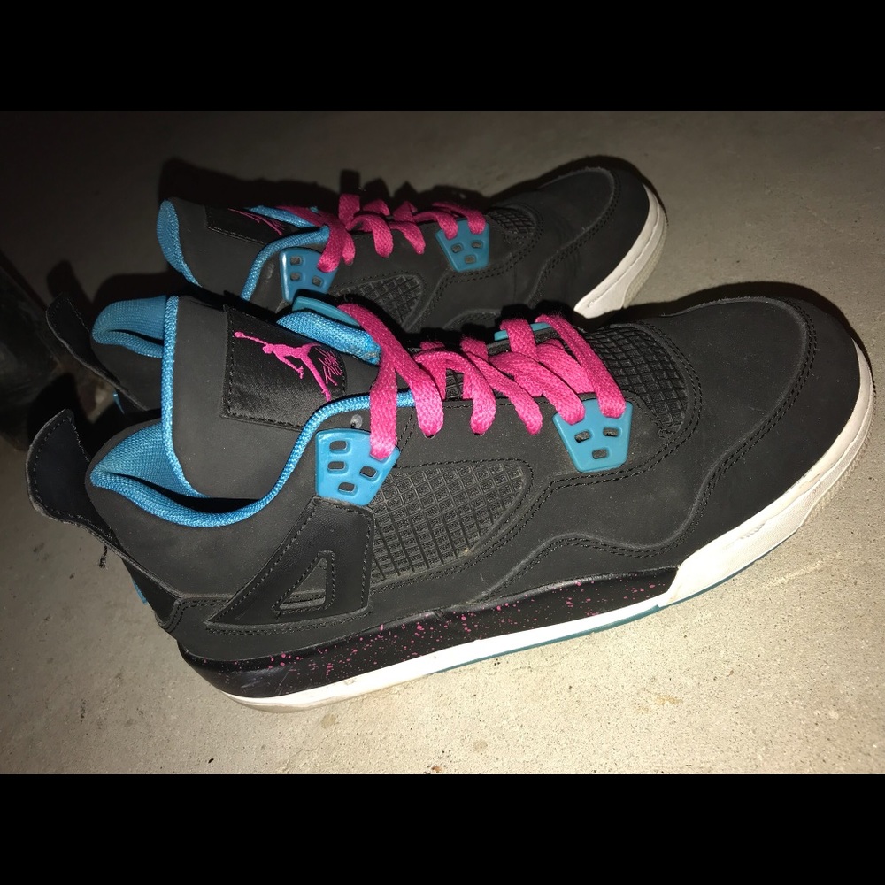 sellling both jordans!!